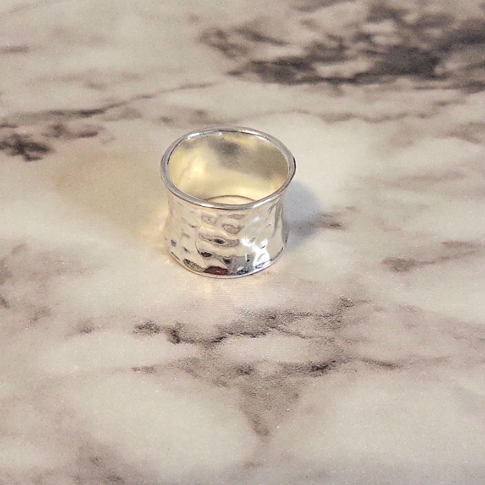 Fashion Shaped Alloy Hand Hammered Chunky Rings for Women Size 7 - Picture 4 of 15